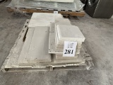 LOT CONSISTING OF ASSORTED SIZE SELL STONE TILES