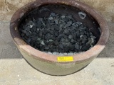 ROUND POT WITH ROCKS