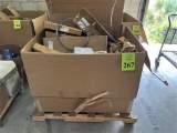 PALLET OF AUTOMOTIVE PARTS