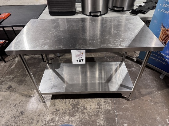 VEVOR STAINLESS STEEL TABLE