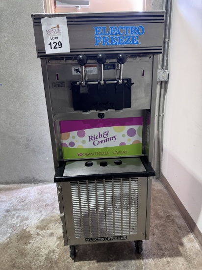 ELECTRO FREEZE SL500 COMMERCIAL TWIN-TWIST SOFT SERVE AND FROZEN YOGURT MACHINE, YEAR: 2011