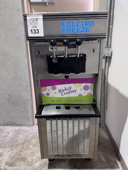 Electro Freeze Sl500 Commercial Twin-Twist Soft Serve And Frozen Yogurt Machine, Year: 2011