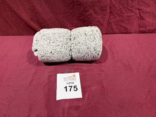 THROW BLANKET (NEW)