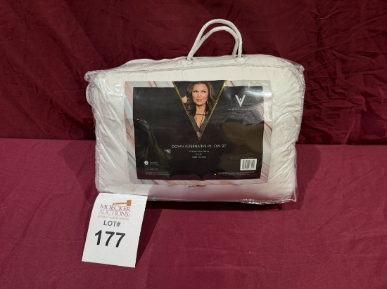 VANESSA WILLIAMS DOWN ALTERNATIVE PILLOW SET (NEW)