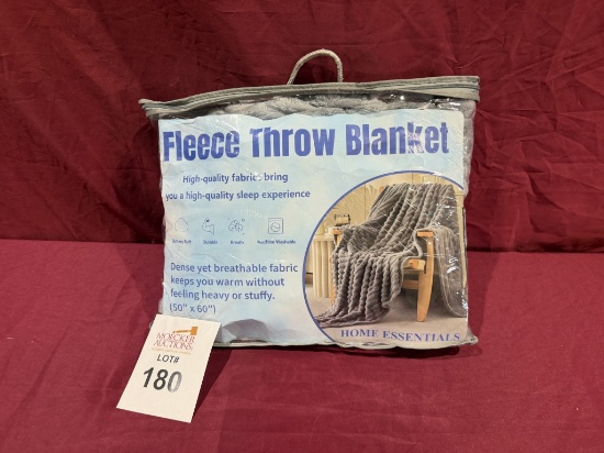 HOME ESSENTIALS FLEECE THROW BLANKET (NEW)