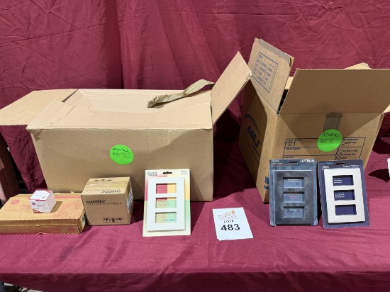 LOT CONSISTING OF ASSORTED LIGHTING SUPPLIES (NEW)
