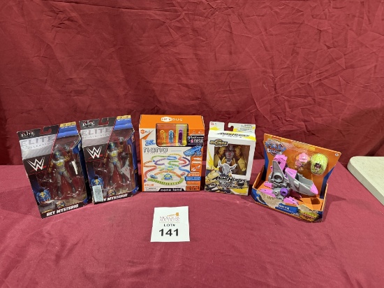 LOT CONSISTING OF (5) ASSORTED TOYS