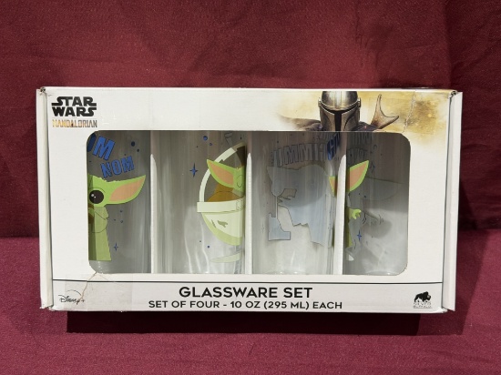 STAR WARS MANDALORIAN GLASSWARE SET OF 4 (NEW)