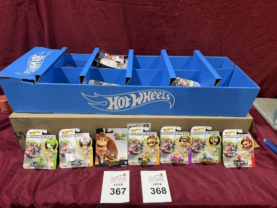 HOT WHEELS MARIO KART TOYS WITH FLOOR STAND (NEW)