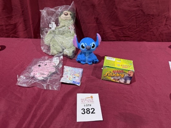 LOT CONSISTING OF (5) ASSORTED TOYS