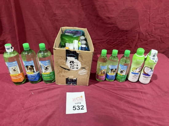 LOT CONSISTING OF (22) ASSORTED PET PRODUCTS (NEW)
