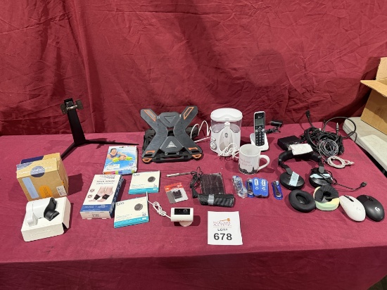 LOT CONSISTING OF (17+/-) ASSORTED ITEMS