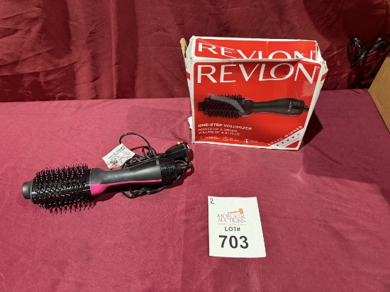 REVLON ONE-STEP VOLUMIZER