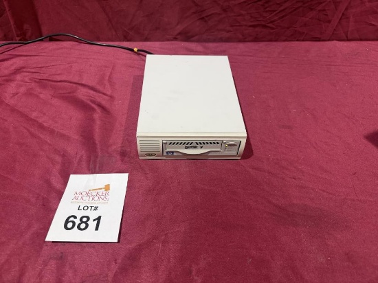 Hp Surestore Ultrium 215 Lto-1 External Tape Drive