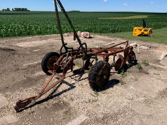 3 Bottom Case Plow--pull type