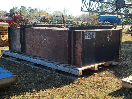 Tramont 500 gal fuel tank w/ containment wall
