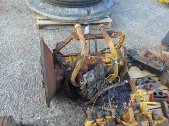 Assortment of parts for Kobelco SK300LC Mark IV and Kobelco SK220LC Mark IV