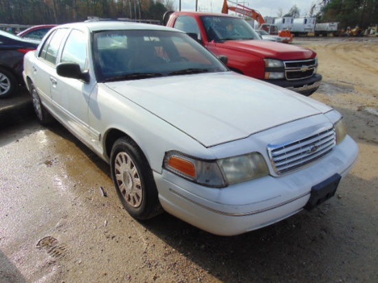 2004 FORD CROWN VICTORIA VIN:2FAFP71W74X172198 4 Door Sedan, 4.6L, A/T, Clo