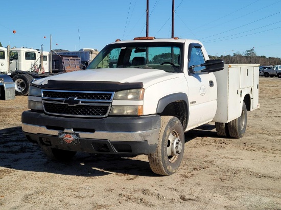 2007 CHEVROLET 3500 VIN:1GBJC34U97E171440 Service Pickup, Dually body, Reg