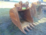 44'' excavator bucket
