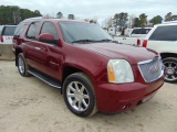 2008 GMC YUKON DENALI VIN:1GKFK63808J232942 6.2L engine, A/T, power windows