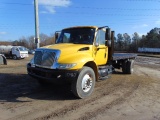 2006 INTERNATIONAL 4300 VIN:1HTMMAAL26H17506 single axle flatbed truck, 16'