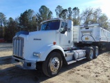 1999 KENWORTH T800 VIN:815752 T/A road tractor, wet line, 193'' W/B CAT C12