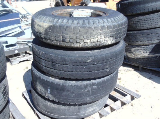 truck tires-pallet 10.00-20
