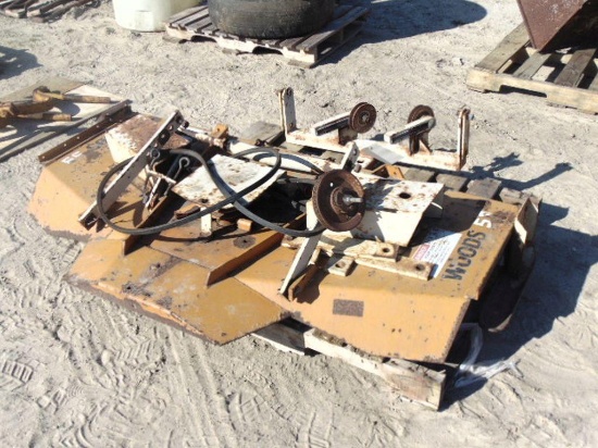 Woods 59'' belly mower fits Cub International tractor
