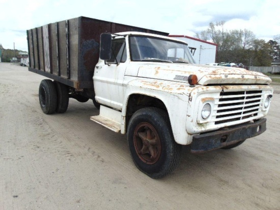 VIN:F61CEA98291 Ford F600 single axle dump grain truck, gas engine, 4 w/high & low speed