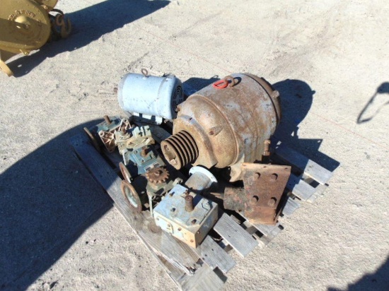 Pallet of Electric motor 15hp,electric motor 5hp, gear boxes