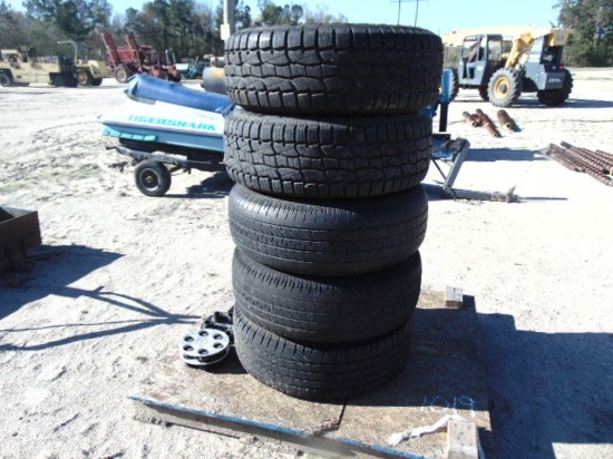 Chevy Tires & Rims 265/70 R16. Pallet of 5, 2 nearly new
