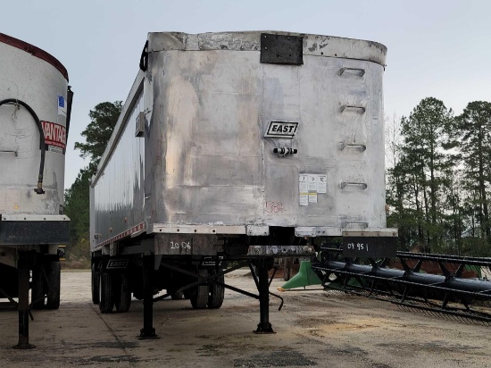 2006 East T/A Frameless end dump, 40' aluminum trailer 80,000 lb GVW, with lift spread axle