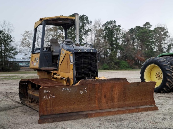 2005 John Deere 450J LGP open cab, 4post canopy 113'' push blade, 6way 24' tracks (Bad engine) S/N: