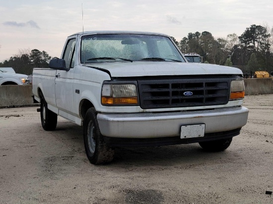 FORD F150 VIN:1FTEF15H6TLB82248 2 door, longbed, 5.8L engine, A/T, Vinyl Interior