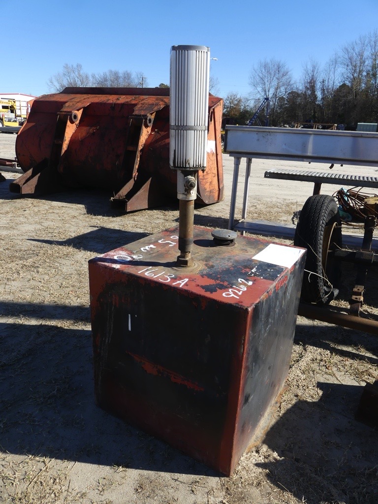 TMG Industrial 116 Gallon Diesel Poly Fuel Tank, Ratchet Strap Recesse