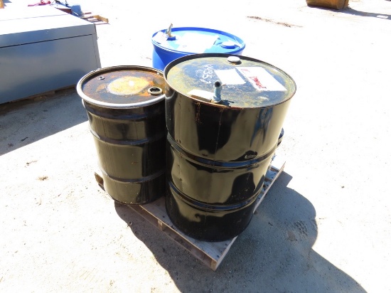 Pallet w/barrels industrial lubricants