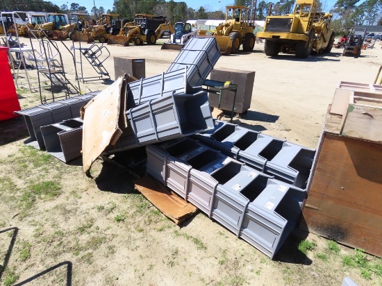 Pallet of plastic containers