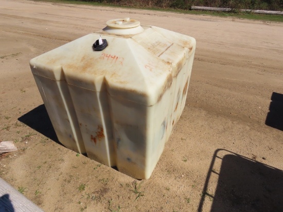 300 gallon plastic water tank
