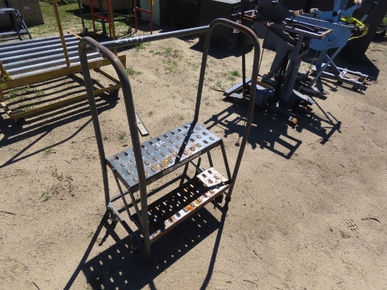 2 step warehouse ladder