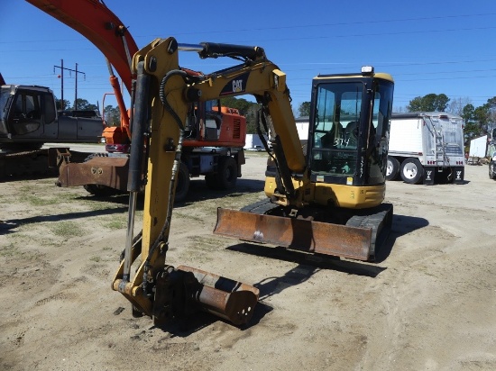 CAT 304CR mini excavator, closed cab, 38inch push blade, 16inch rubber tracks, 3418hrs, s/n: CAT0030