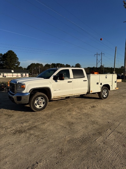 2015 GMC 2500HD 4door service pickup, 6.0L engine(Reman motor & trans)A/T, power windows, power lock
