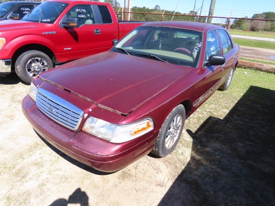 FORD CROWN VIC LX 4door sedan, 4.6L engine, A/T, power windows, power locks, leather interior miles:
