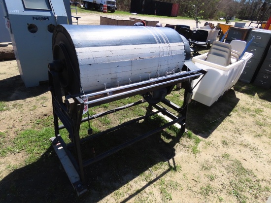 Industrial yarn roller