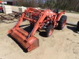 KUBOTA L3300 4x4 Tractor w/LA480 front end loader attachment, power steering, P.T.O, rear center lin