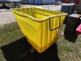 Bayhead plastic waste container w/wheels
