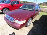 FORD CROWN VIC LX 4door sedan, 4.6L engine, A/T, power windows, power locks, leather interior miles:
