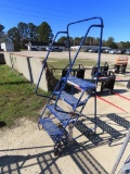 Louisville 4step warehouse ladder