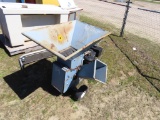 Small wood chipper w/ 8hp Briggs & Stratton