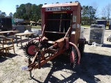 GEHL 1400 round hay baler, 4ft x 5ft round bales pull type